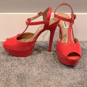 Steve Madden P-Sirena shoe in coral